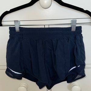 Lululemon Navy 2.5 inch Hotty Hot shorts Size 6